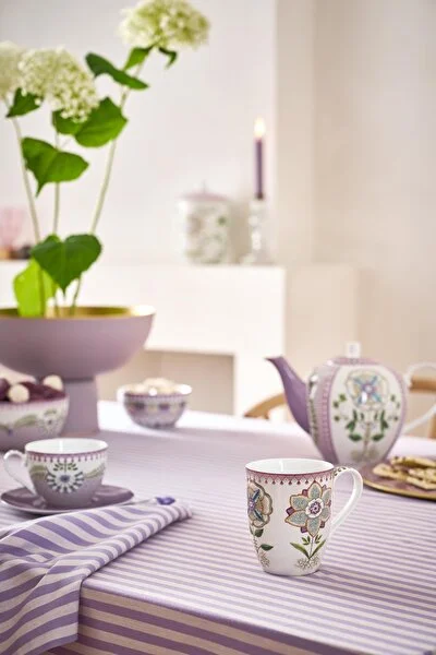 Lily & Lotus Çiçekli Büyük Mug 350 ml. 