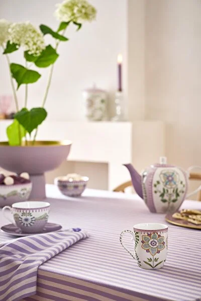 Lily & Lotus Çiçekli Küçük Mug 145 ml. 
